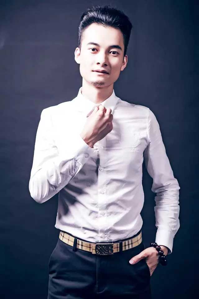 紫蘋(píng)果設(shè)計(jì)師 唐傑