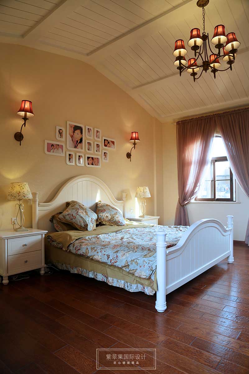 臥室裝修實(shí)景圖