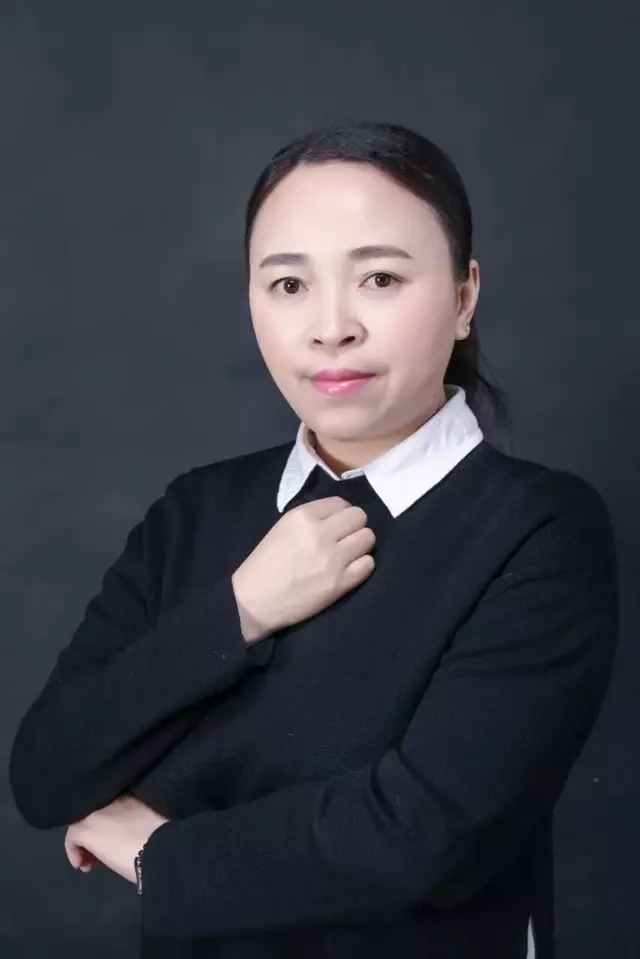 2016年度運(yùn)營(yíng)經(jīng)理冠軍-曾春燕